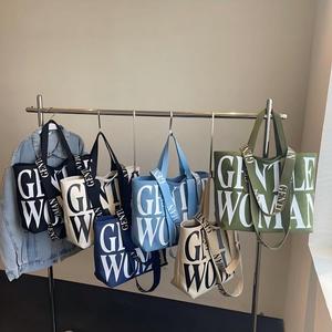 กระเป๋าผ้าแคนวาสออร์แกนิคแบบธรรมดา ใช้ซ้ำได้ กระเป๋าช้อปปิ้งผ้าแคนวาสแบบกำหนดเอง พร้อมโลโก้พิมพ์ตามสั่ง กระเป๋าสะพายไหล่ผ้าแคนวาสสำหรับผู้หญิง - Product Image 3