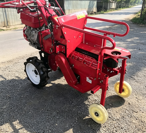Máquina Compacta Roja de Una Sola Hilera para Desgranar Maíz con Motor y Manillares Plegables - Product Image 3