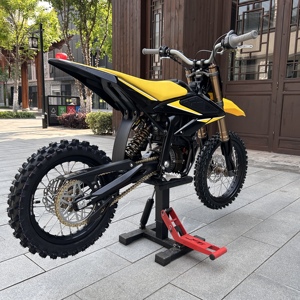 Moto tout-terrain légère et portable pour jeunes Surron, 58V 22Ah 8KW 185N.m 40.4mph 34.8Miles, moto tout-terrain pour enfants - Product Image 2