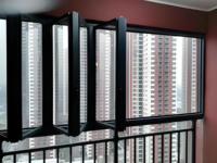 Fenêtre pliante en aluminium à double vitrage, fenêtre résidentielle moderne étanche pour cuisine et salle de bain