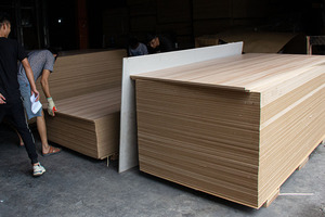 Xhwood 18mm melamine <span class=keywords><strong>MDF</strong></span> fiberboard E0 lớp melamine phải đối mặt với Hội Đồng Quản trị nhiều lớp <span class=keywords><strong>MDF</strong></span> cho phòng khách đồ nội thất - Product Image 2