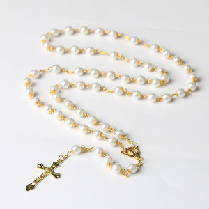 Collier Chapelet Catholique Religieux avec Perles en Verre Imitation Perle 8mm et Crucifix, Bijou <span class=keywords><strong>de</strong></span> <span class=keywords><strong>Prière</strong></span>, Cadeau - Product Image 1