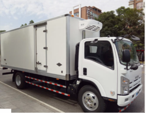 Châssis ISUZU 700P d'occasion + <span class=keywords><strong>camion</strong></span> frigorifique neuf <span class=keywords><strong>de</strong></span> 8 tonnes - Product Image 2