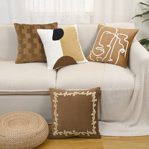 Housse de <span class=keywords><strong>coussin</strong></span> carrée personnalisée pour décoration de chambre à coucher Housse de <span class=keywords><strong>coussin</strong></span> brodée en gros Taie d'oreiller décorative pour chambre à coucher en velours hollandais de luxe - Product Image 4