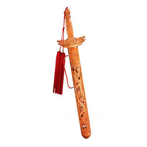 Ornement de bureau sculpté en bois de pêche en bois de pêche naturel - Product Image 5