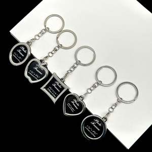 Llaveros Personalizados de Fábrica con Marco de Fotos en Blanco, Llavero de Metal con Marco para Fotos, Llavero Personalizado por Sublimación para Promoción - Product Image 2