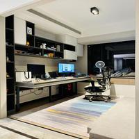 Ensemble de meubles de bureau familial et d'apprentissage haut de gamme personnalisable avec table PC, armoire et portes vitrées