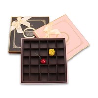 Emballage cadeau en papier cartonné recyclé de luxe avec logo personnalisé en relief pour bonbons, desserts, chocolats, truffes