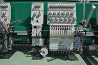 Machine à broder à haute vitesse HEFENG 2 têtes avec dispositif d'enroulement machine à coudre à servomoteur
