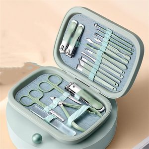 Best Selling Professional Stainless Steel <b>Nail</b> Clipper Travel Grooming Kit 18 Pieces Manicure & Pedicure <b>Set</b> - Product Image 4