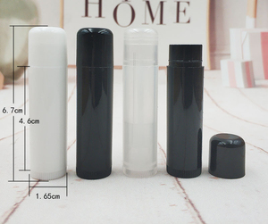 Venta al por mayor de envases transparentes blancos de 5g <span class=keywords><strong>para</strong></span> bálsamo labial, tubos negros de 4g <span class=keywords><strong>para</strong></span> brillo labial. - Product Image 5