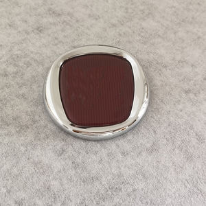 Emblema Logo Stemma Griglia Accessorio <span class=keywords><strong>FIAT</strong></span> 500/500x/500l/124/125/Palio/<span class=keywords><strong>Punto</strong></span>/Tipo/Panda/Doblo/Argo, Decalcomania per Carrozzeria Auto in Plastica e Metallo Rossa - Product Image 5