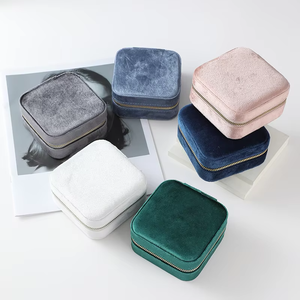 Vintage Emerald Green Velvet Jewelry <b>Storage</b> <b>Box</b>, Built-in <b>Makeup</b> Mirror Multi Grid Compartment Portable Zipper Travel Organizer - Product Image 4