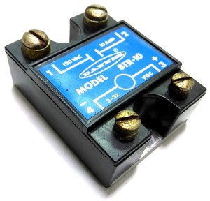 Plc Banner <strong>Btr</strong>-10 Solid State Relay, 4 <strong>Screw</strong> Terminals, 120vac 10a, 3-32 Vdc Warranty Product - Product Image 1