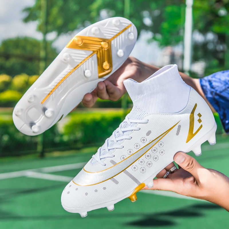 Tipos de suelas de botas de fútbol - Blogs - Fútbol Emotion