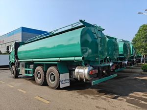¿Cuánto Cuesta <span class=keywords><strong>el</strong></span> Vehículo de Transporte de Leche de Acero Inoxidable FAW de Grado Alimenticio y <span class=keywords><strong>el</strong></span> Vehículo de Transporte de Agua Comunitario? - Product Image 6