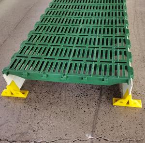 Piso de listón de plástico de cerdo de 600*600mm de <span class=keywords><strong>alta</strong></span> calidad de PP de ingeniería utilizado para jaulas de animales - Product Image 4