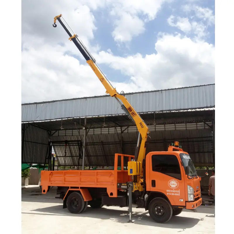 3.2 Ton China Hydraulic Mobile Small Mini Used/New Knuckle Folding Boom Lorry Truck Mounted Crane Manufacturer for Sale SQ4SA2