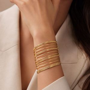 Brazalete de Aleación de Zinc con Círculo Grande Geométrico de Estilo Moderno en Color Dorado, Brazalete Abierto Unisex - Product Image 4