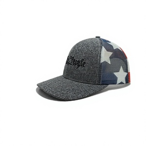 หมวกแก๊ปทรง Trucker แบบตาข่ายปักลาย 2 มิติ 6 แผง ดีไซน์โดดเด่นสะดุดตา เหมาะสำหรับใส่กลางแจ้ง ผลิตในโรงงานเวียดนาม - Product Image 2