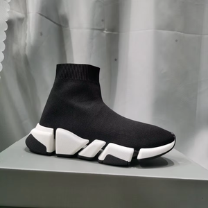 Chaussures de marche décontractées tendance 2026 de qualité supérieure, style chaussettes, respirantes, pour hommes et femmes, de marque de <span class=keywords><strong>luxe</strong></span>, en promotion - Product Image 1