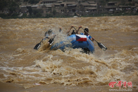 Bateau gonflable de 13 pieds 6 8 personnes, bateau de rafting d'eau blanche personnalisé pour la dérive