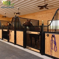 Boîte à chevaux standard personnalisée économique et rentable pour grange à chevaux entièrement équipée pour une solution clé en main