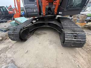 Pelle hydraulique sur chenilles Hitachi ZX240 de 24 tonnes d'occasion, universelle pour les travaux de terrassement, la performance équilibrée s'adapte à toutes les tâches - Product Image 6