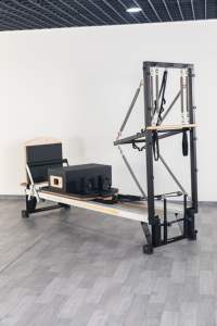 Stylish <strong>Design</strong> Studio Pilates Bed Reformer Aluminum Alloy <strong>Cama</strong> De Pilates Reformer with Half Tower - Product Image 3