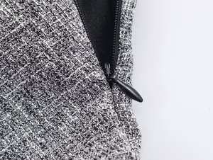 SHENZHU Abbigliamento Donna 2025 Inverno Nuovo Abito Elegante e alla Moda Stile Commuter con Collo Tondo Senza Maniche e Pieghe - Product Image 5
