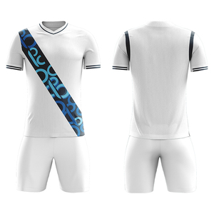 Maglia da Calcio Personalizzata con Logo, Asciugatura Rapida, 100% Poliestere, Scollo a V, Uniforme da Club per Adulti, Manica Corta - Product Image 2