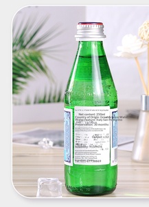 <span class=keywords><strong>Agua</strong></span> <span class=keywords><strong>Mineral</strong></span> Natural Gasificada San <span class=keywords><strong>Pellegrino</strong></span> Importada de Italia, 250 ml * 24 Botellas, <span class=keywords><strong>Agua</strong></span> <span class=keywords><strong>Mineral</strong></span> Carbonatada Genuina a Temperatura Ambiente - Product Image 4