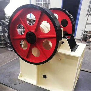 Concasseur à mâchoires portable mini pour concassage primaire de minerai d'or, granit, calcaire, béton, gravier, électrique/diesel avec convoyeur - Product Image 4