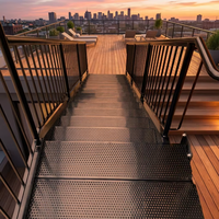 Wetterfeste Verzinkte Stahl-Treppenstufen Perforierte Rutschfeste Stufen Vertikales Geländer für Dachterrasse Außenzugang