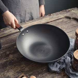 <span class=keywords><strong>Wok</strong></span> de Hierro Fundido Ligero sin Recubrimiento con Diseño de Sol, Resistente al Óxido, con Tapa de Vidrio Delgada para Cocinar en Casa - Product Image 3