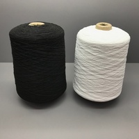 Fil élastique doublement recouvert de latex et de polyester, fil recouvert de caoutchouc