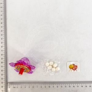 Peg-top jouets bonbons durs, et des autocollants de <span class=keywords><strong>tatouage</strong></span> - Product Image 2