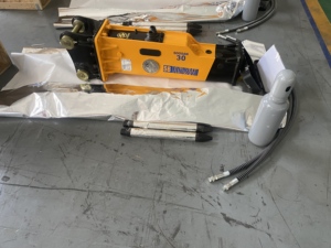 Martillo Hidráulico SB30 Box Silence Rock Hammer SOOSAN con Cinceles de 53MM y Caja de Herramientas para Excavadoras de 2.5-4.5 Toneladas para Demolición - Product Image 6