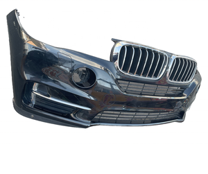 Il classico paraurti sportivo di lusso anteriore hit X5F15 circonda la griglia a rete media con presa d'aria cromata con finiture in argento per BMW - Product Image 1