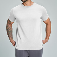 Comfortabel Hot Sale Custom logo T-shirt Bestseller Meerdere Kleuren Body Fit T-shirt Simpele Polyester T-shirt Heren