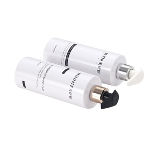 Botella Plana Blanca Myn de 500 ml para Champú, Gel de Ducha, Loción Corporal, con Bomba y Tapa de Aluminio Electrochapado - Product Image 5