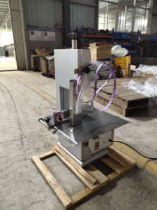 Sega a macchina in acciaio inossidabile per carne congelata HJ-CM019 per macellerie elettriche per macellazione - Product Image 2