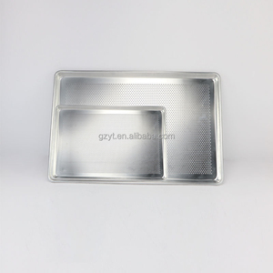Vente flash : Mini moule à pâtisserie en aluminium, moule à gâteau carré perforé, bord biseauté, moule à biscuits en acier et silicone pour la cuisine à domicile - Product Image 3