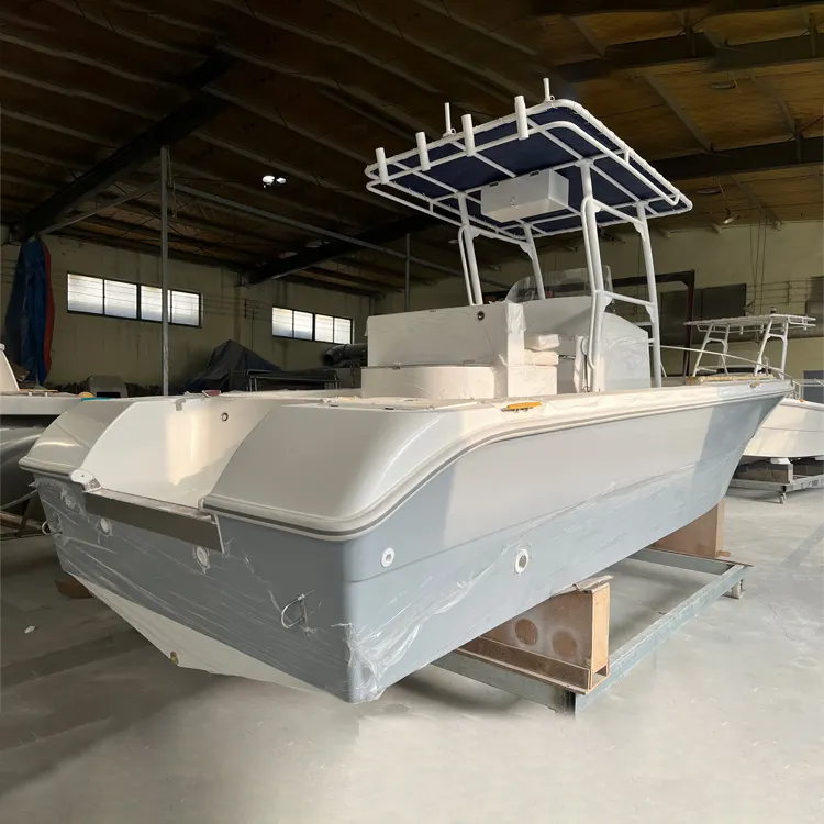 Barco de pesca esportivo com console central de fibra de vidro de 24 pés com top T ou top duro