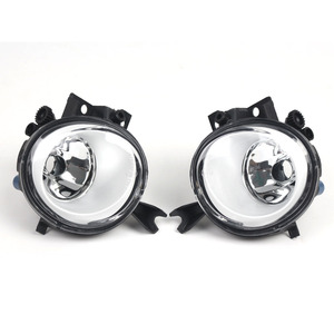 ไฟตัดหมอกฮ่องกง รุ่น 7L6941699F 7L6941700F สำหรับรถยนต์ Volkswagen Touareg Porsche Cayenne ปี 2003-2010 แบบหลอดฮาโลเจน - Product Image 1