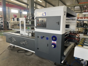 Machine à plier, coller et coudre entièrement automatique 2600 pour boîtes en carton ondulé - Product Image 2