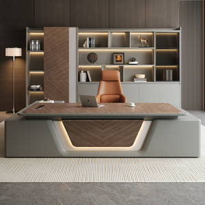 Bureau de direction en bois, mobilier de bureau modulaire, bureau de direction au design moderne, plateau en bois de noyer, bureau et chaise de bureau gris - Product Image 2