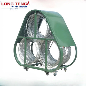 Barrière de sécurité en fil métallique à double rasoir Barrière d'isolation <span class=keywords><strong>mobile</strong></span> en acier inoxydable pour le contrôle des émeutes avec supports - Product Image 5