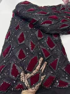 Tissu en dentelle filet brodé de diamants fait main, de haute qualité, avec perles et sequins lourds, pour robe, Autriche 2025 - Product Image 4