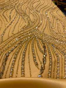 Tissu de broderie artisanal avec paillettes de perles et dentelle de maille pour robes de mariée et robes de mariée personnalisées - Product Image 2